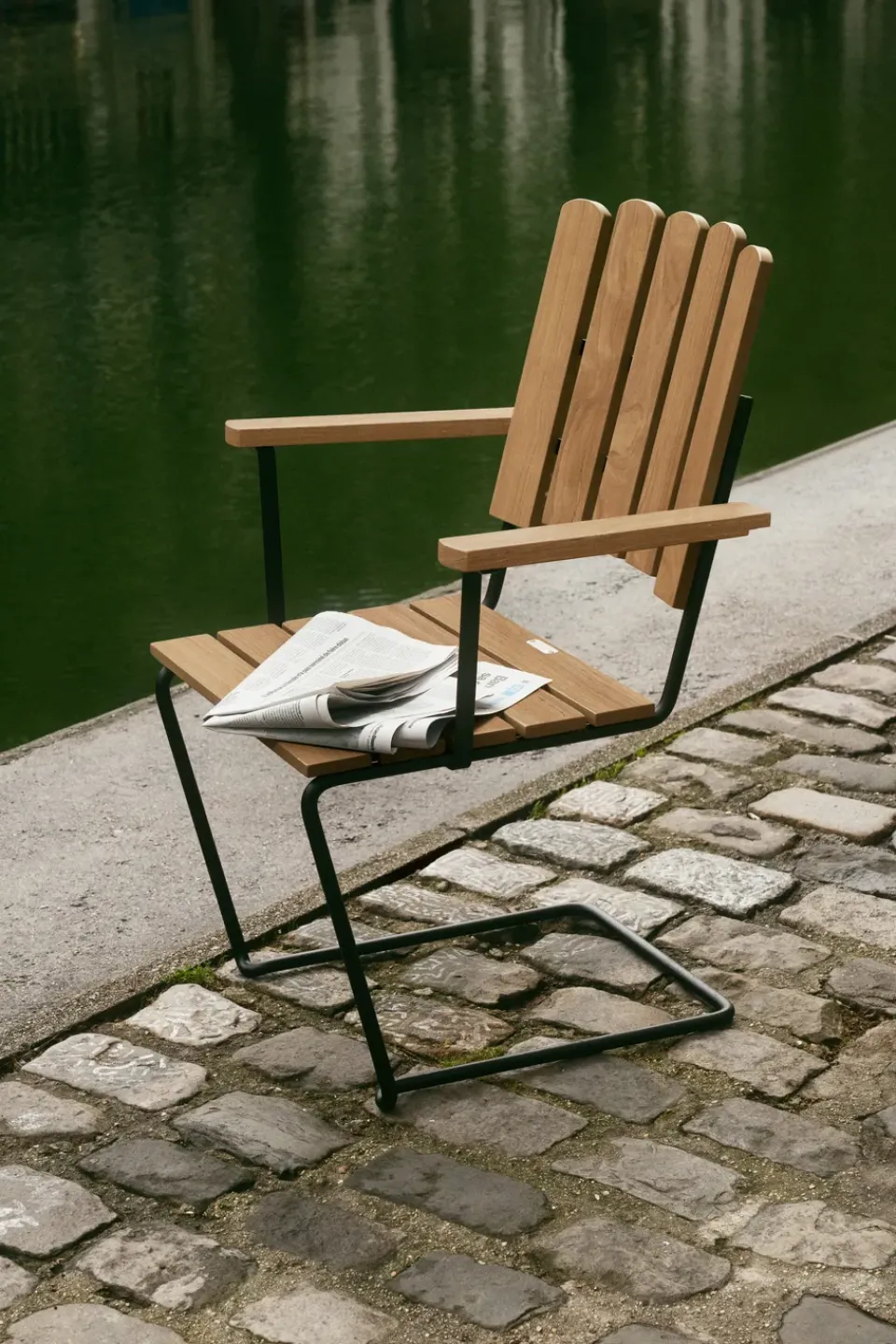 Seating^Grythyttan Stålmöbler A2 armchair, Untreated teak-black BeigeBlack