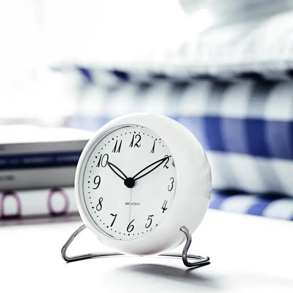 Outlet Arne Jacobsen Clocks AJ LK table clock, White