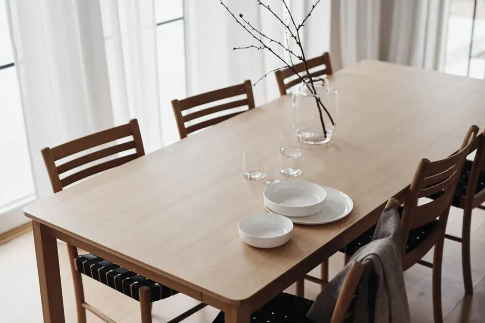 1898 Alfred dining table 90x220 cm, White pigmented oak Beige