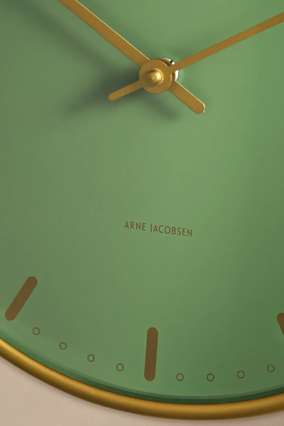 Clearance Arne Jacobsen Clocks Arne Jacobsen City Hall, , Ø21 cm Green