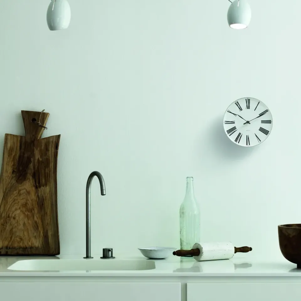 Wall Clocks^Arne Jacobsen Clocks Arne Jacobsen Roman wall clock, Ø 16 cm BlackWhite