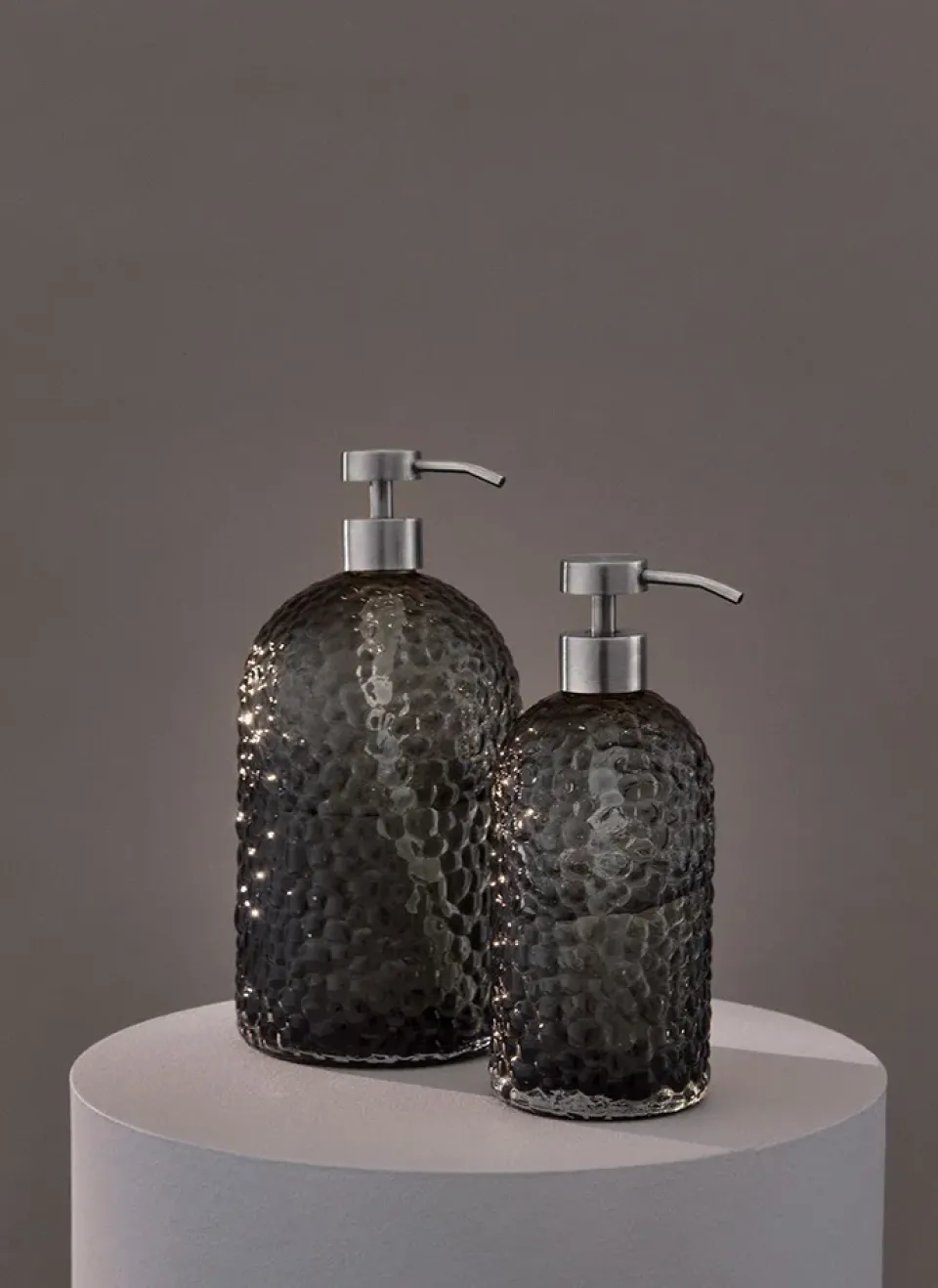 Soap Dispensers & Dishes^AYTM Arura soap dispenser 16 cm, Black-silver BlackSilver-coloured