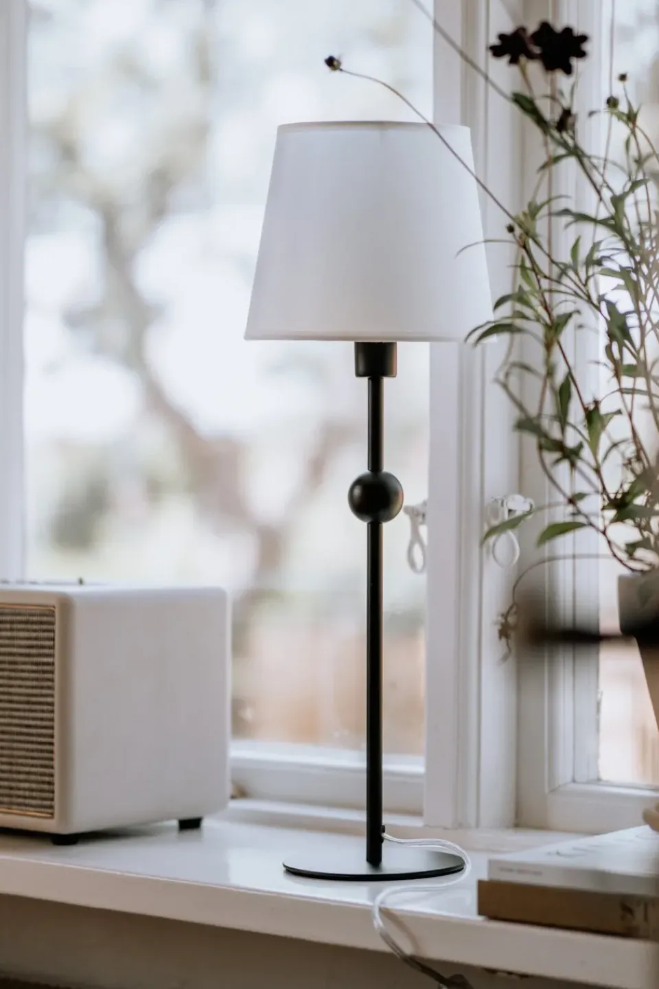 New Globen Lighting Astrid lamp base, Black