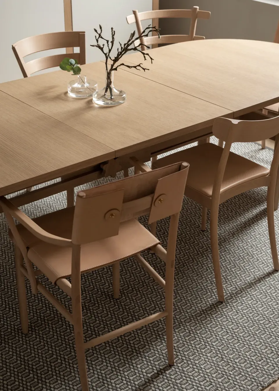 New Gärsnäs Ateljé Table, Oak-natural-knob in oak Beige