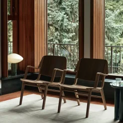 Armchairs & Footstools|Chairs^&Tradition AX HM11 lounge chair with armrests, Walnut-oak Brown