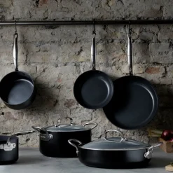 Saucier & Sauté Pans^GreenPan Barcelona sauce pan with lid, 30 cm Black