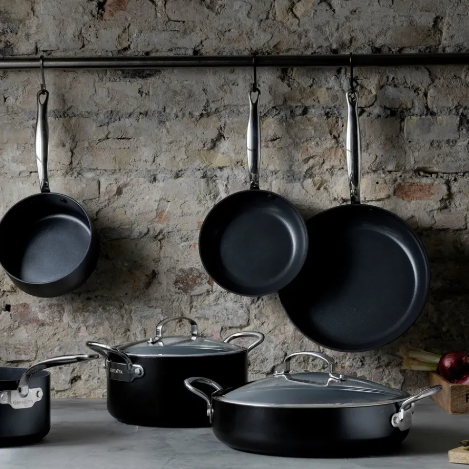 Saucier & Sauté Pans^GreenPan Barcelona sauce pan with lid, 30 cm Black