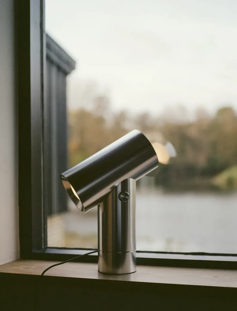 Discount Muuto Beam table lamp 45,4 cm, Polished aluminium Silver-coloured