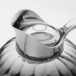 Thermoses^Georg Jensen Bernadotte thermos jug push lid, 0.8 l Silver-coloured