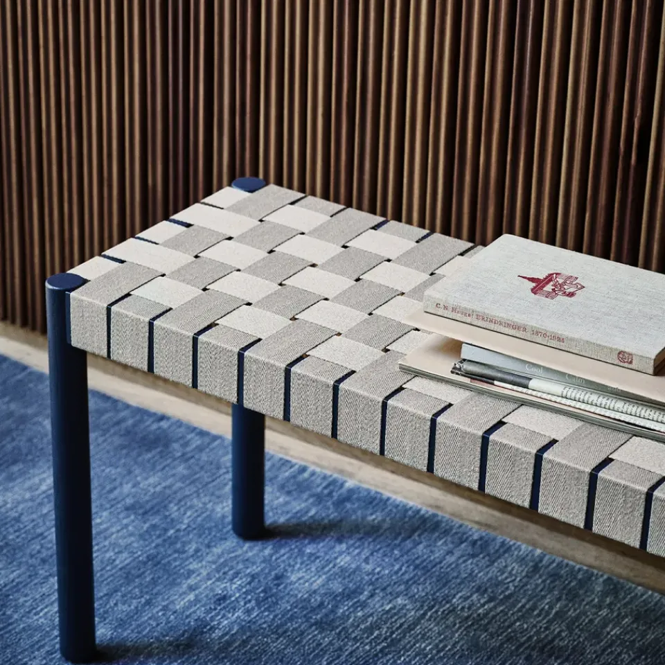 Benches^&Tradition Betty TK5 bench, . natural braided linen seat Black