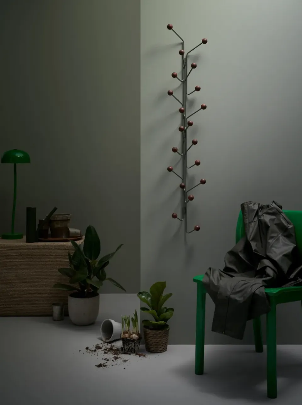 New Maze Bill Vertical hanger, Green-dark brown GreenGreyBrown