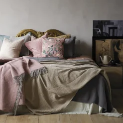 Cushion Covers^Klippan Yllefabrik Blackthorn cushion cover, Pink