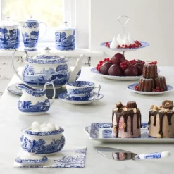 Teacups^Spode Italian teacup and saucer, 20 cl/ 7 oz Blue