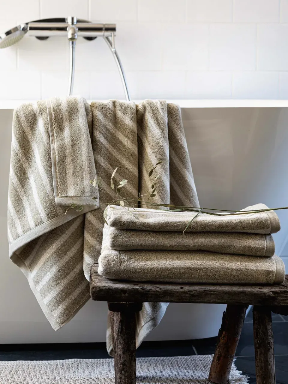 Discount Tell Me More Bonnie bath towel 70x140 cm, Beige