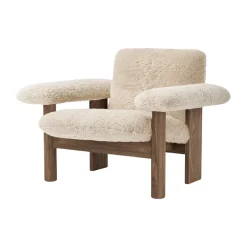 Best Audo Copenhagen Brasilia armchair low back, Walnut-Nature sheepskin curly Beige