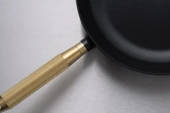 Cast Iron Pans^STAUB Buster & Punch cast iron frying pan black Ø28 cm, Brass handle BlackGold-coloured