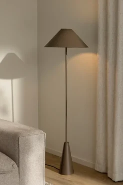 Outlet Globen Lighting Cannes floor lamp 140 cm, Mocha Brown