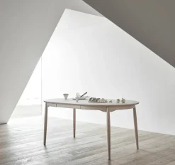 Best Stolab Carl dining table Ø115. divided, Birch white oil Beige