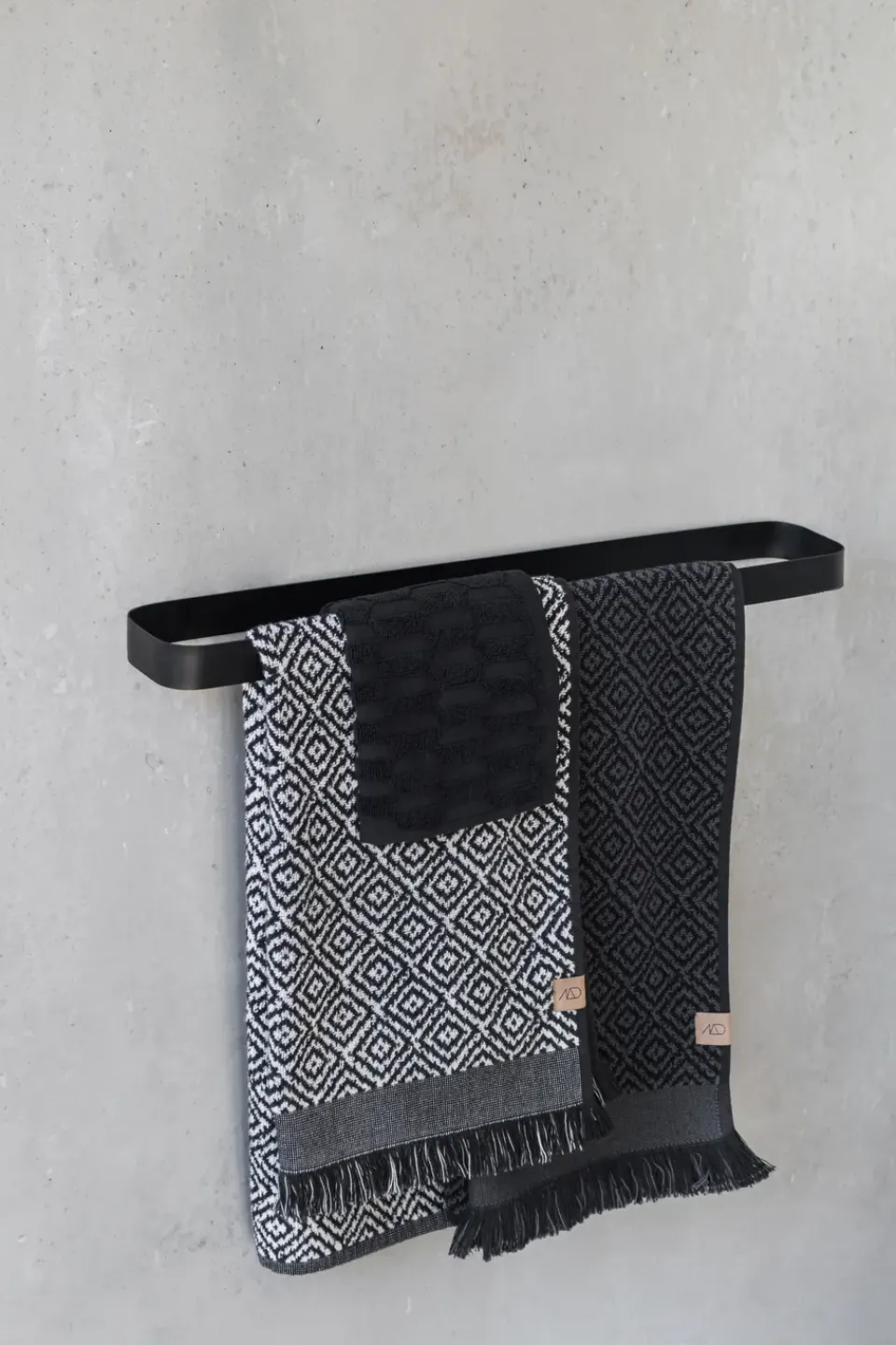 Towel Rails & Holders^Mette Ditmer Carry towel hanger 52 cm, Black