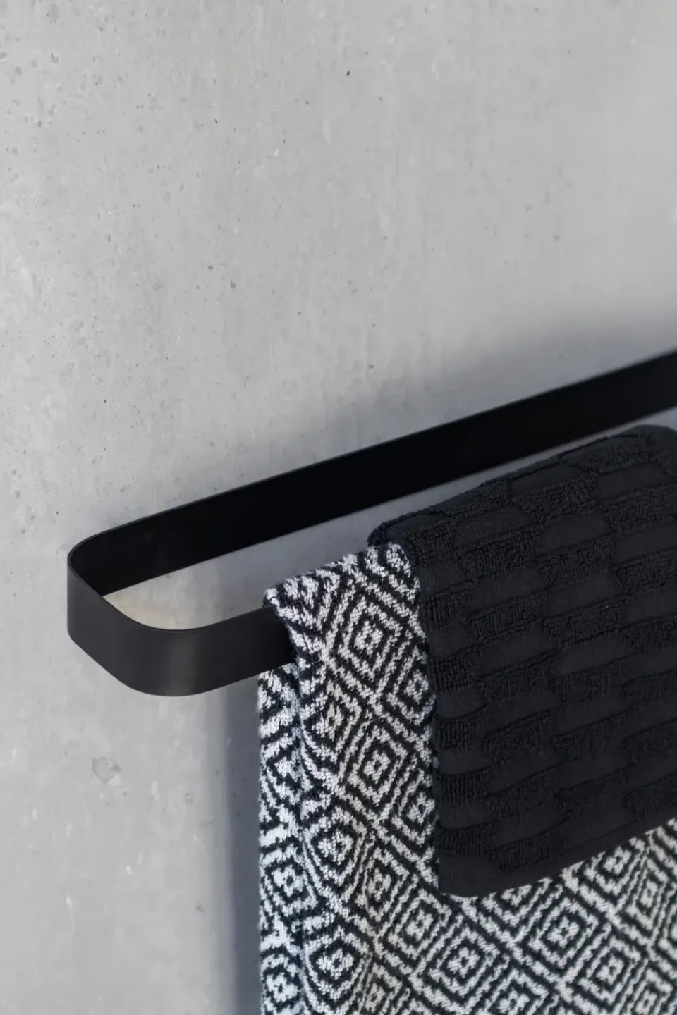 Towel Rails & Holders^Mette Ditmer Carry towel hanger 52 cm, Black