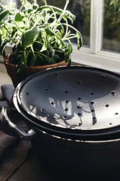 Best Heirol Cast iron pot , 4 L Black