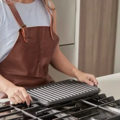 Garden Details & Accessories|Grill & Griddle Pans^Victoria Cast iron reversible griddle 21x33 cm, Black