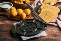 Other Kitchen Utensils^Victoria Cast iron tortilla press 20 cm, Black