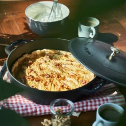Saucier & Sauté Pans^STAUB Chistera sauce pan Ø28 cm 3.7 L, Black