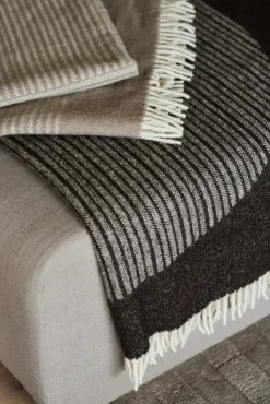 Best NJRD Circles wool throw 130x185 cm, Brown