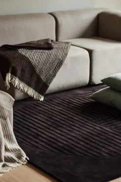 Best NJRD Circles wool throw 130x185 cm, Brown