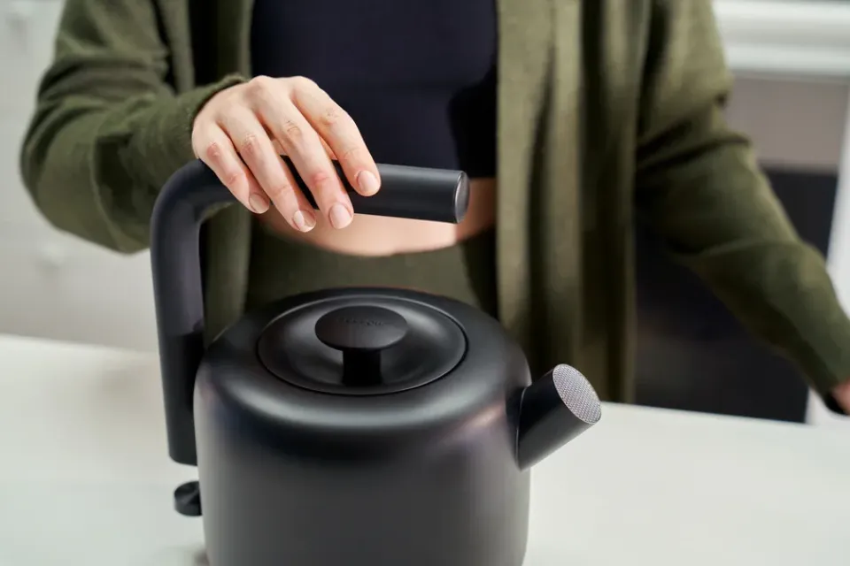 Hot Fellow Clyde electric kettle 1.5 L, Matte Black