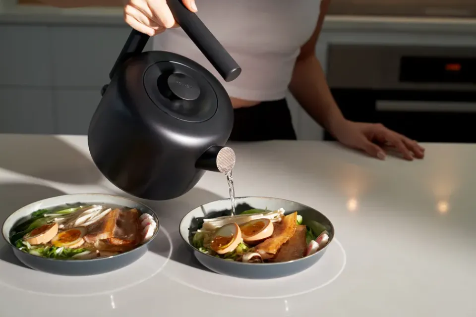 Hot Fellow Clyde electric kettle 1.5 L, Matte Black
