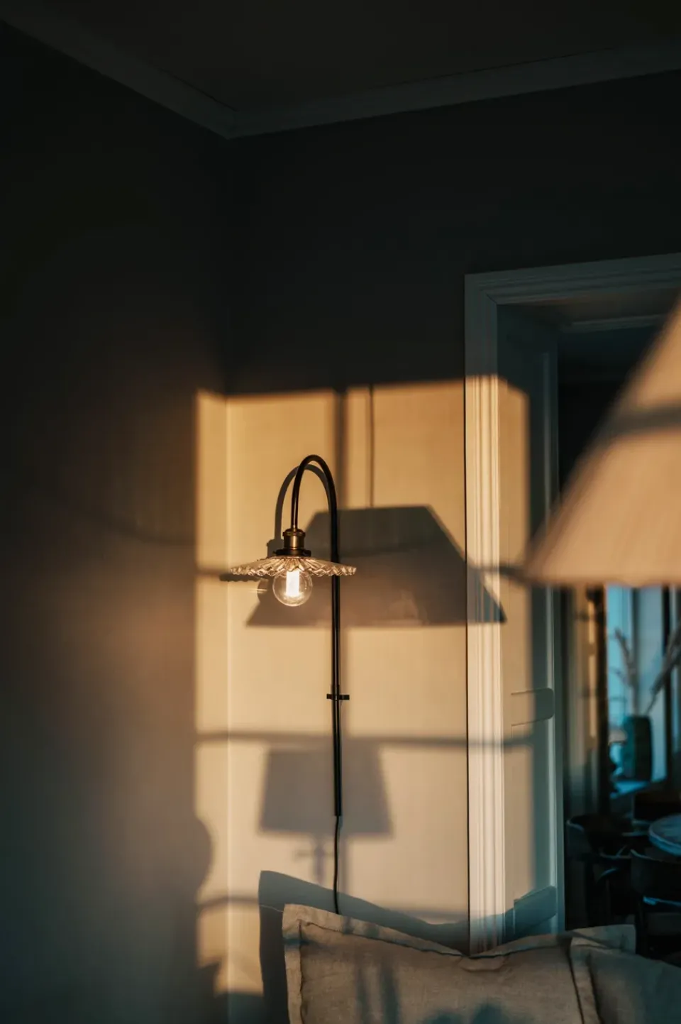Globen Lighting Cobbler wall lamp 75 cm, Clear BlackTransparent