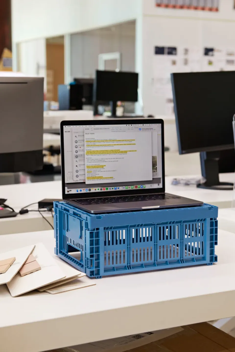 Discount HAY Colour Crate M 26.5x34.5 cm, Electric Blue