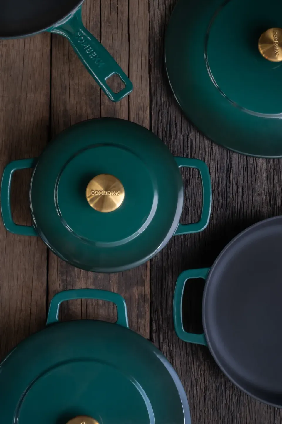 Cast Iron Casserole Pots^Combekk Enameled cast iron pot Ø32 cm, Holly -gold knob Green