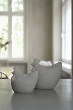 New DBKD Concrete hen decoration, Large Grey