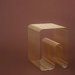 Stools^AYTM Curve chair, brass Gold-coloured
