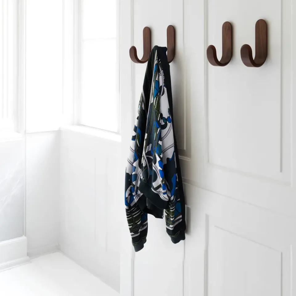 Clothes Hooks & Hangers|Clothes Hooks & Hangers^Normann Copenhagen Curve hook, wallnut Brown
