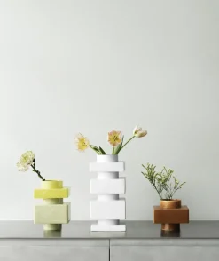 Vases^Normann Copenhagen Deko Object S3 vase, Hazel Brown