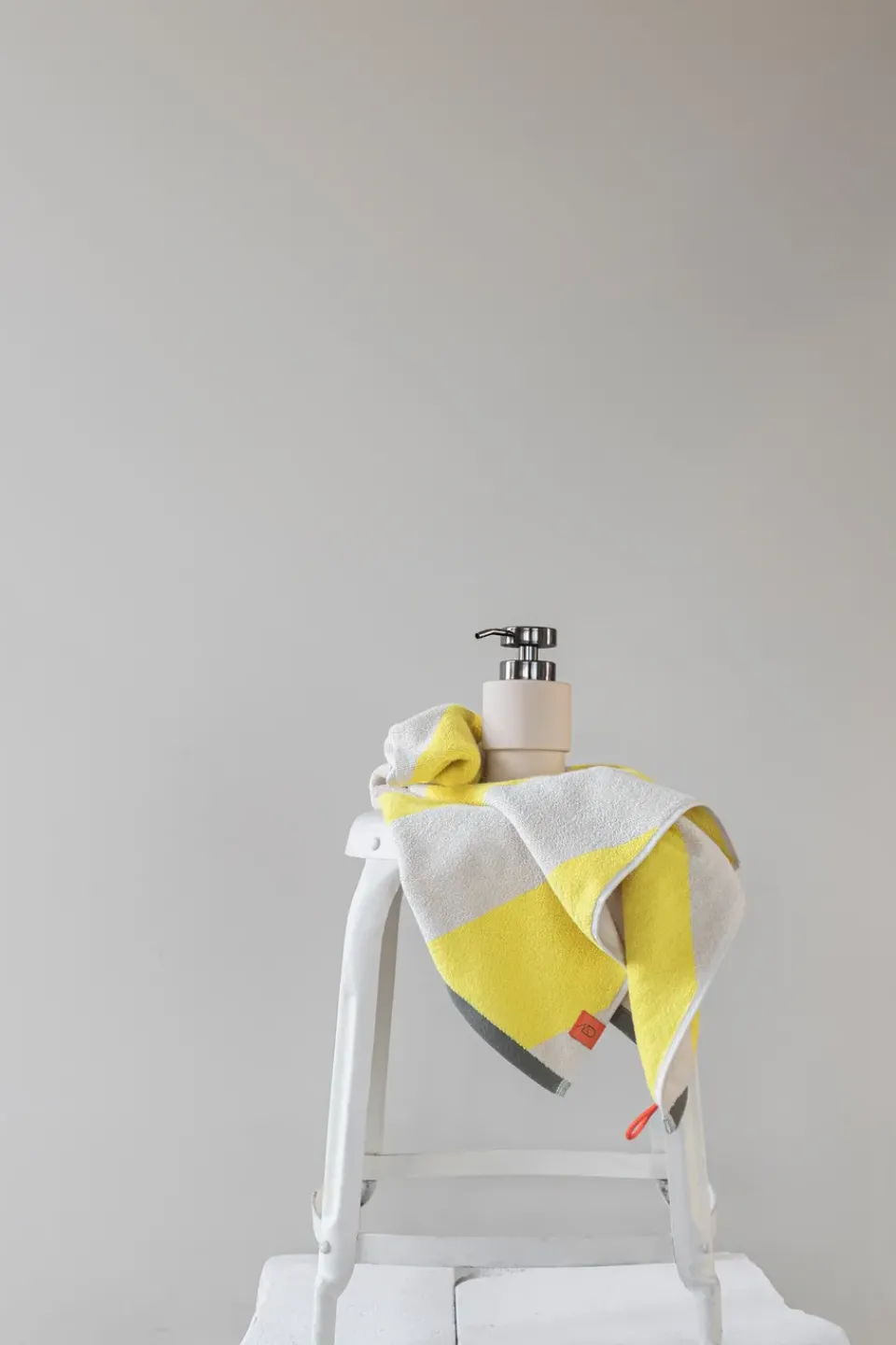 Bath Sheets^Mette Ditmer Diagonal towel, , 70x133 cm. Yellow