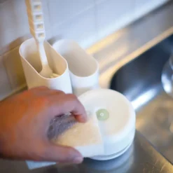 Discount Bosign Dishwashing liquid pump with storage rack large, White