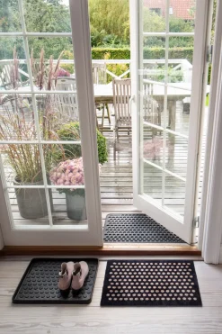 New Tica copenhagen Dot doormat, Black-sand. 40x60 cm BlackBeige
