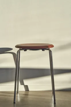 Best Fritz Hansen Dot stool leather, Chestnut Brown
