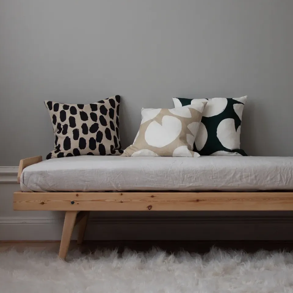 Cushion Covers^Fine Little Day Dots cushion cover 48x48 cm, beige- Black