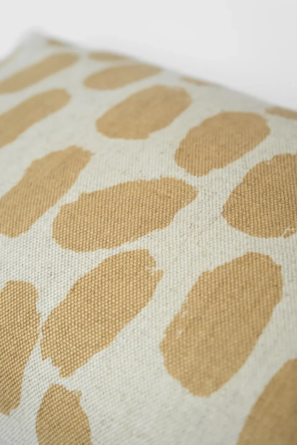 New Fine Little Day Dots pillowcase 38x58 cm, Natural-sand BeigeYellow