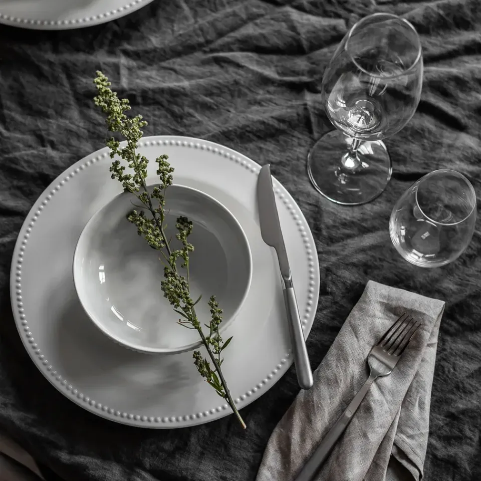 Discount Scandi Living Dots plate 28 cm 4-pack, Creamy White