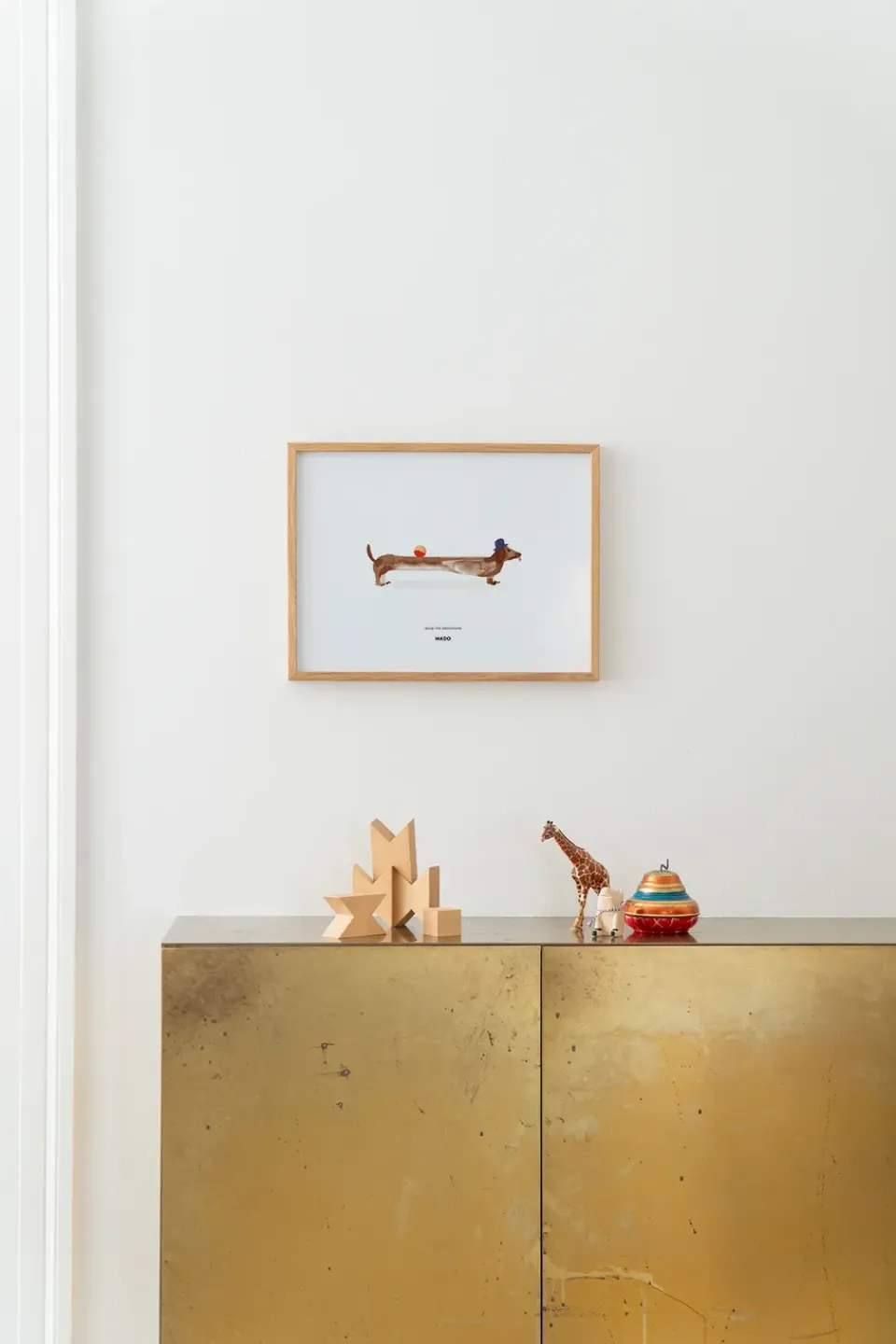 Posters^Paper Collective Doug the Dachshund poster, 30x40 cm WhiteBeige