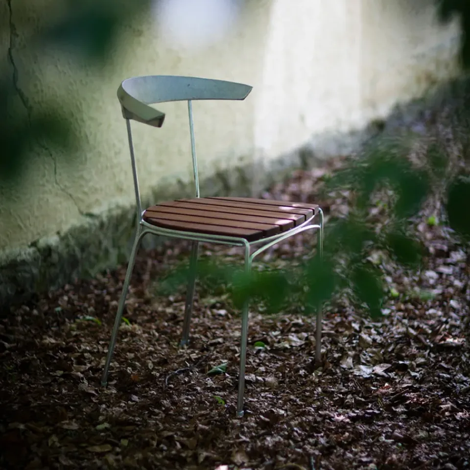 Seating|Balcony Furniture^Byarums bruk Dover chair, Mahogany oil, black stand BrownBlack