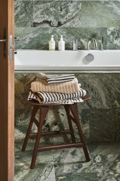 Online Scandi Living Drift bath towel 70x140 cm, Beige-white BeigeWhite