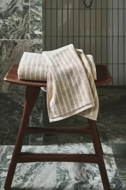 Online Scandi Living Drift bath towel 70x140 cm, Beige-white BeigeWhite